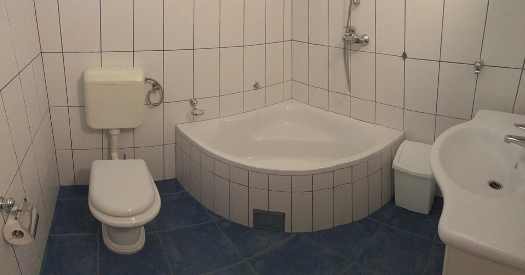 Guesthouse Cipre Lumbarda Eksteriør billede