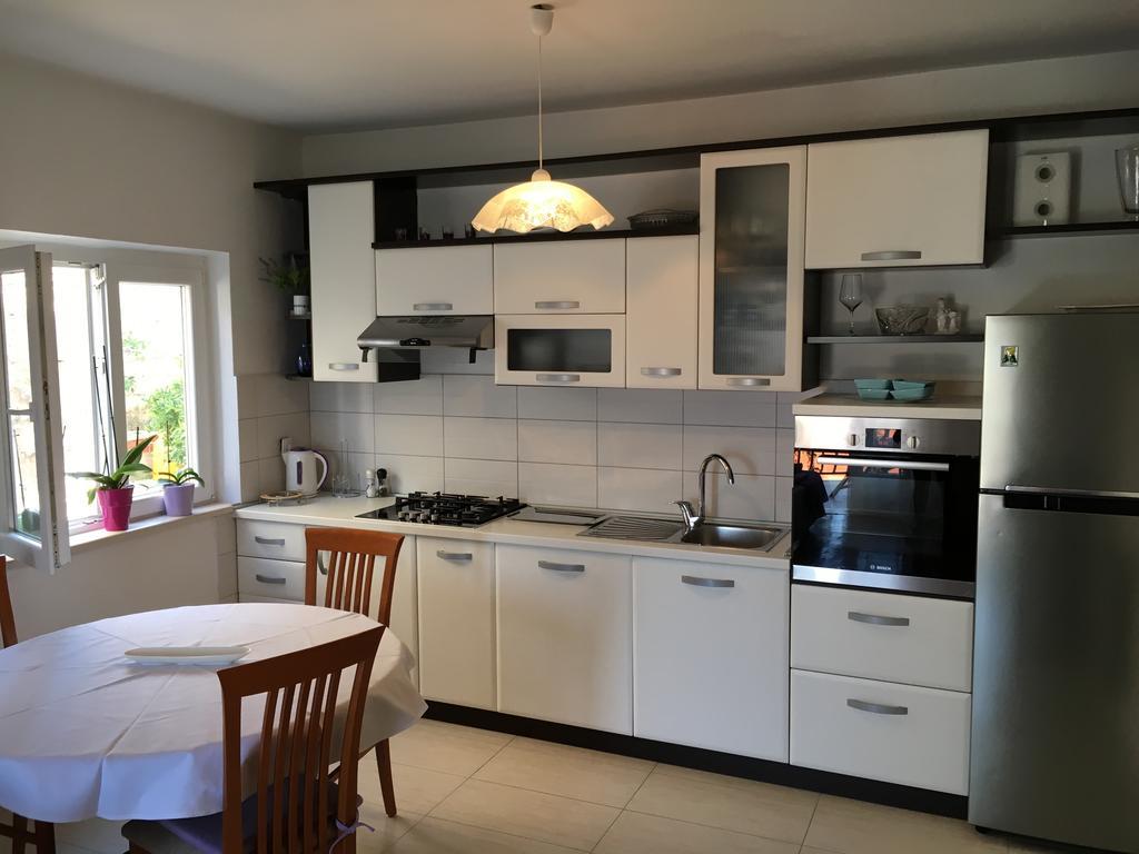 Guesthouse Cipre Lumbarda Eksteriør billede
